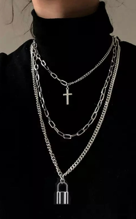 Cross & Lock Choker Chain